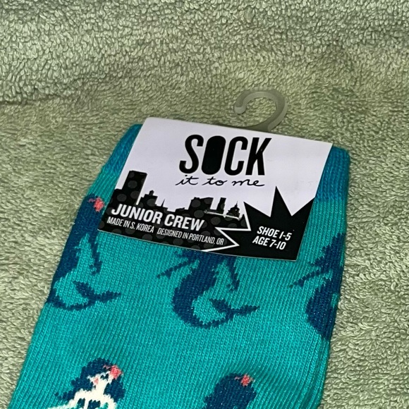 SOCK IT TO ME Girls Mermaid Print Junior Crew Socks (2 pair). NEW. Shoe Sz 1-5. - Picture 3 of 4